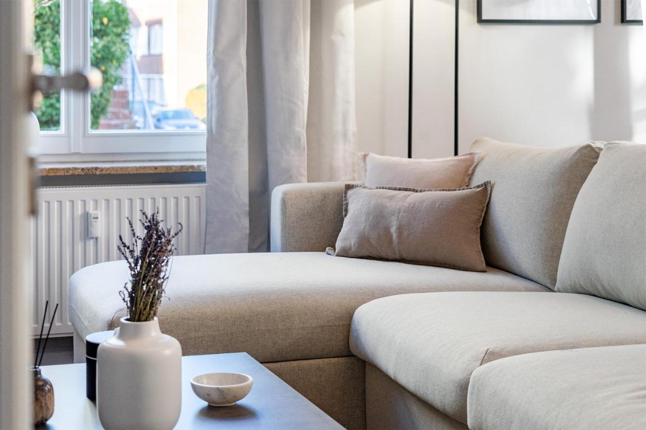 Apartment Villa Anna - Wohnung Mit Stellplatz Emden Kültér fotó